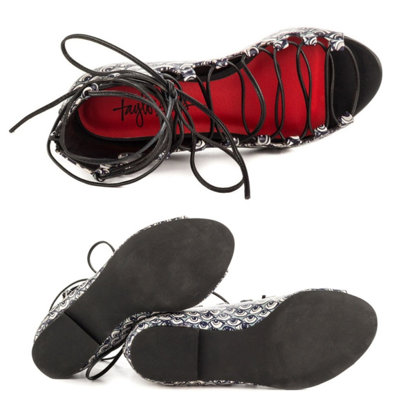 Taylor Says Punk Goth Eyes Lace Up Sandals Flats - Picture 7 of 7
